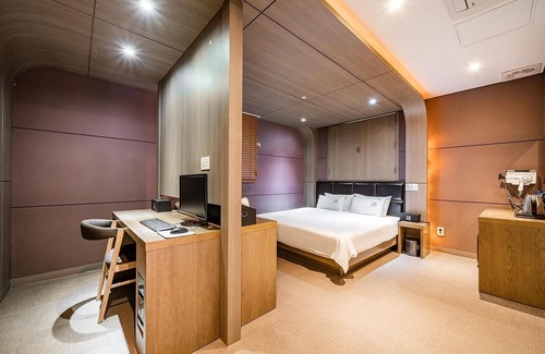 Yangsan Hotel | Yangsan Jungbudong I'm