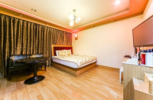 Tongjung Hotel | Yangsan Mulgeum L