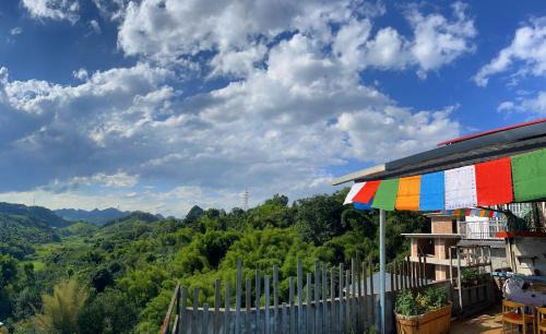 Yangshuo House | Yangshuo Mountaintop Resort 阳朔半山居民宿-Yogis House