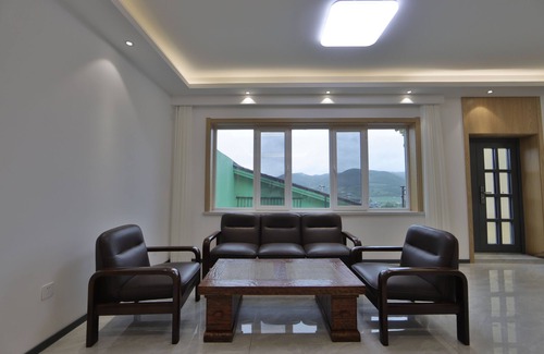 Yanji Hotel | Yanji May Lilac Homestay Village