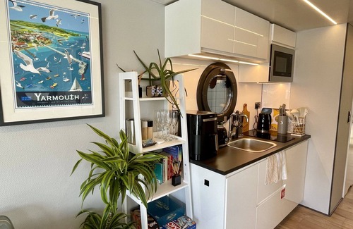 Yarmouth Boat Rental | Yarmouth Waterlodge Floating Apartment (Solent Serenity), Waterlodge 1