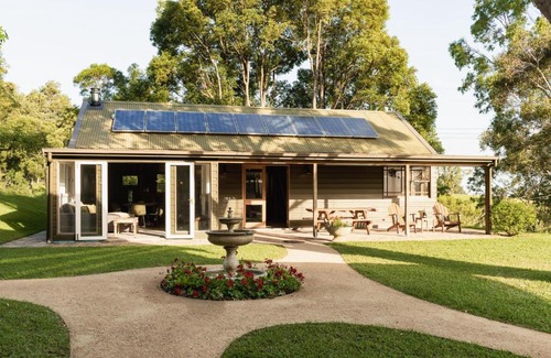 Jaspers Brush House | Yarrawong The Barn near Berry