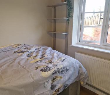 Newbold Coleorton Apartment | Yea Big Wing