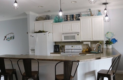 Camdenton Condo | Year Around Relaxation with Beautiful Lake View for Making Memories!