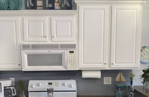 Camdenton Condo | Year Around Relaxation with Beautiful Lake View for Making Memories!