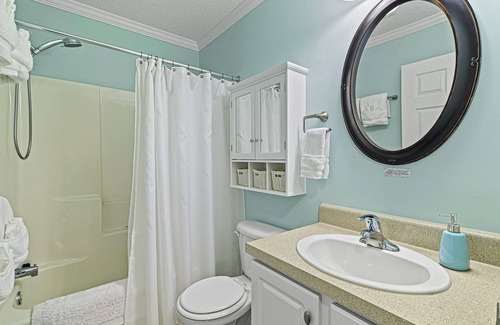 West Jefferson House | Year-Round Views of Mt Jefferson and New River - Dog friendly!