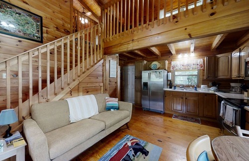 Newport Cabin | Yellow Cabin On The River 2 Bedroom Cabin by RedAwning