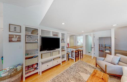 Meredith House | Yellow Door Cottage