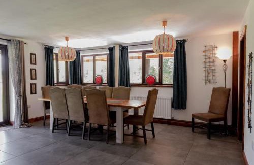 Storwood Villa | Yellowrush Lodge @ Yellowtop