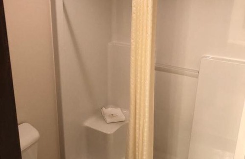 Gardiner Hotel | Yellowstone Big Rock Inn