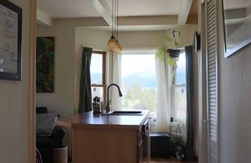 Emigrant House | YELLOWSTONE NOW OPEN FROM HERE , Cozy Guest House, 10 Mins to Chico Hot Springs