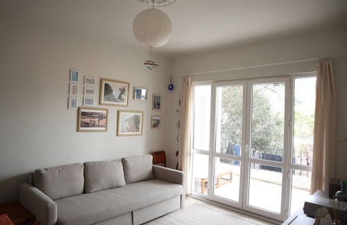 Adalar Apartment | Yeni YALI - Burgaz Island - Princes' Islands, 2 minutes walk to beaches