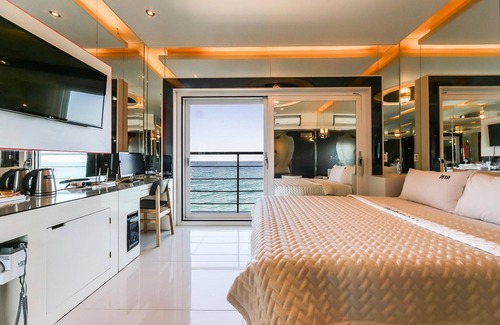 Yeongdeok Hotel | Yeongdeok Ganggu Port Into