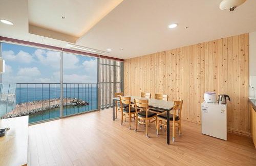 Yeongdeok House | Yeongdeok Hillington Hotel Resort Pension