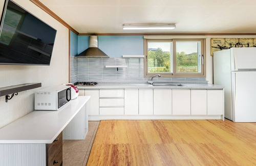 Yeongdeok House | Yeongdeok January and February Pension