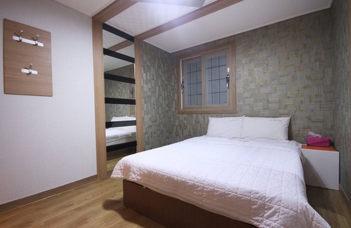 Yeongdeok Hotel | Yeongdeok Show