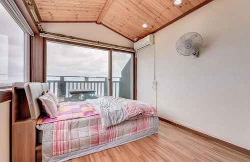 Yeongdeok House | Yeongdeok Taebo Pension