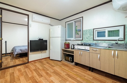 Gimsatgat House | Yeongwol Wood Valley Pension