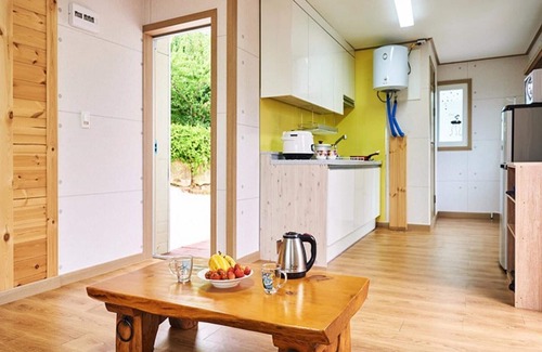 Dolsan-eup House | Yeosu Dolsan Healing Pension