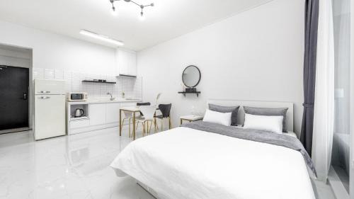 Dolsan-eup House | Yeosu Hemiswi SPA Pension