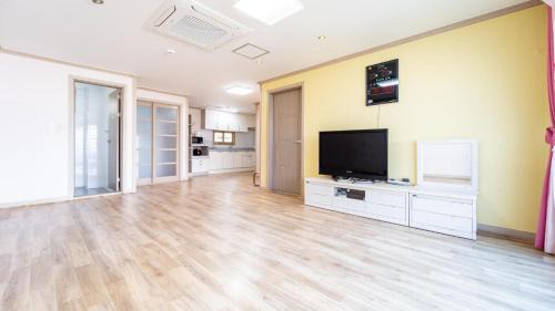 Yeosu House | yeosu moranggee pension