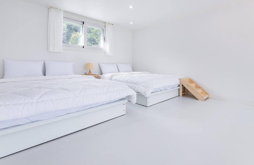 Musilmok House | Yeosu Nukim Poolvilla