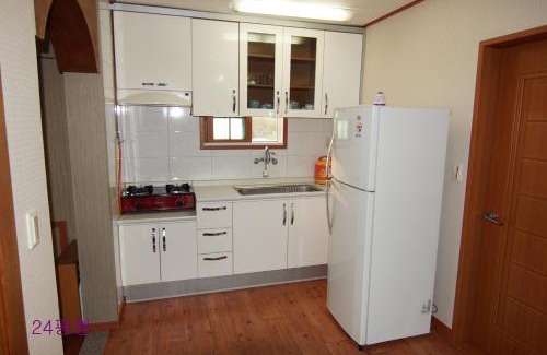 Jungmun House | Yerae Pension