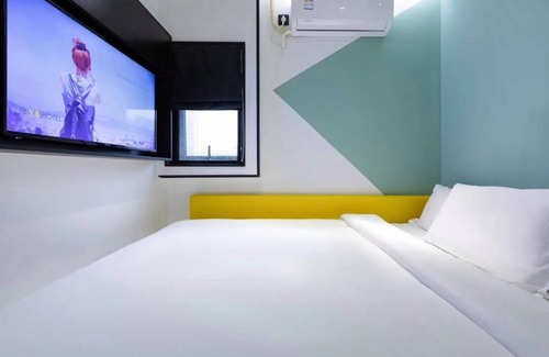 Huangpu Hotel | YIBAIJIUDIANNANWAITANDIAN