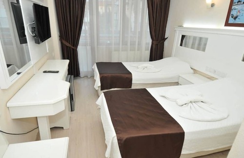 Pamukkale City Centre House | Yildizhan Hotel Standard Triple Room