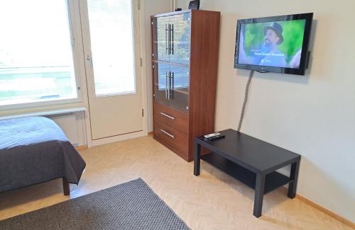 Myyrmaki Apartment | Yksiö Louhelan aseman lähellä