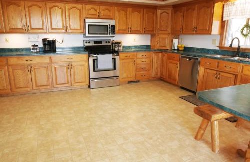 Lawrence County House | Yoder's Farmstead on Route 66