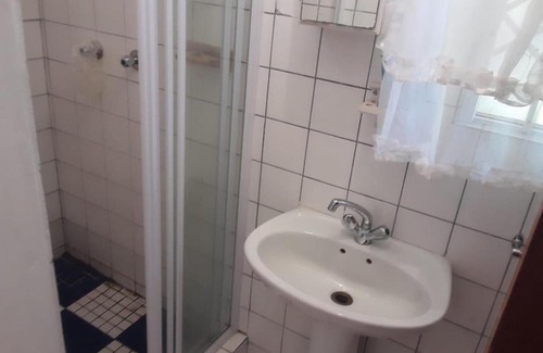 Port Alfred Bed & Breakfast | Yonz Self Catering Units