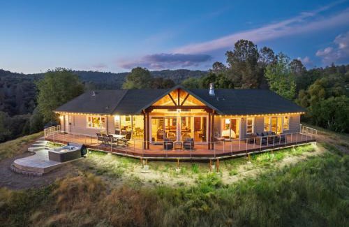 Oakhurst House | Yosemite Cloudline Ridge