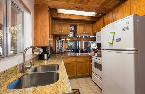 Yosemite West House | Yosemite Vista