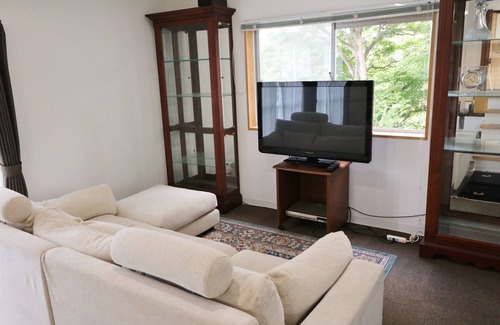 Ito House | You can also have a private villa BBQ surrounded b - Smart House Forest Hills / Ito Shizuoka
