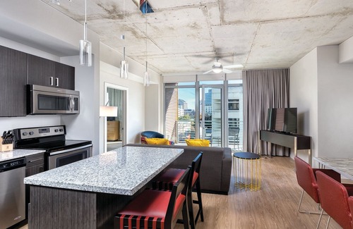 Civic District Resort | You want Austin . Your ship has landed !