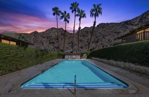 Indian Wells Condo | 🌵 Your Desert Getaway: near Tennis, Golf & Indian Wells! Pets OK! 🌴