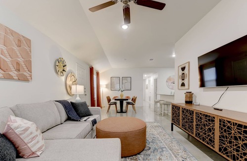 Heidenheimer House | Your Getaway in Temple