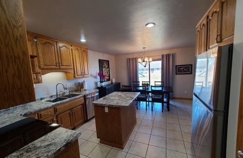Green Bay House | Your Green Bay Home Base. Near I-43<Lambeau Field & Door County.