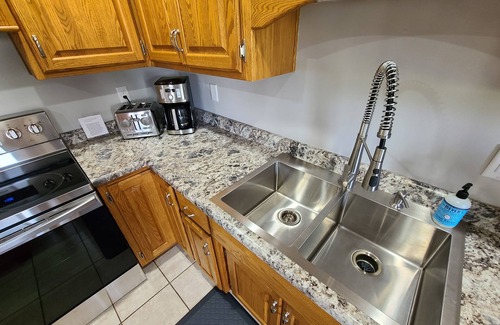 Green Bay House | Your Green Bay Home Base. Near I-43<Lambeau Field & Door County.