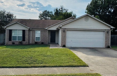 Bryant House | Your Home Away From Home in Bryant 3/2 Minutes From Everything