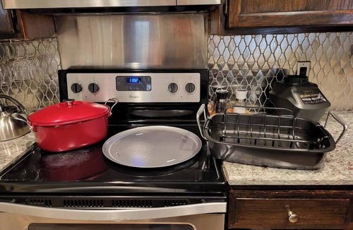 Dallas House | Your home away from home awaits you!