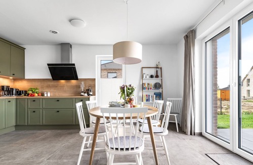 Busum House | Your home by the sea - luxurious, sauna, bioethanol stove, parking lot