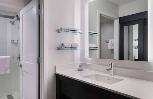 Mount Tabor Resort | Your Home Away From Home! Fully-equipped Kitchen, Free Breakfast, Pets Allowed!