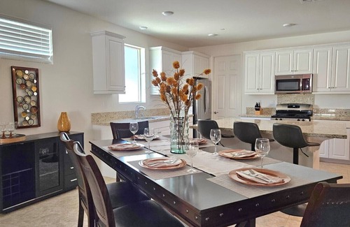 Indio House | Your Mid-Century Modern Oasis Just Steps from Coachella