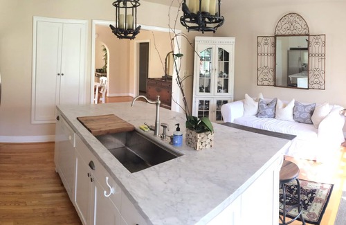 West Los Angeles House | Your own 2/1 HOUSE with large GARDENS and remodeled CHEF’S KITCHEN in West LA