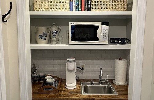 Saugatuck Cottage | Your Own Private Cottage A Short Walk To Downtown Saugatuck, Michigan