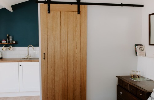 Alweston Apartment | Your perfect rural retreat in Dorset - The Snug at Caphays