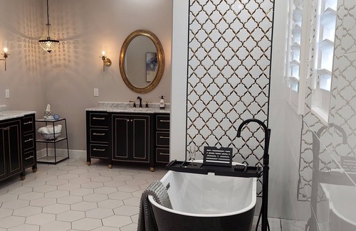 Thousand Oaks House | Your Private Resort Getaway!