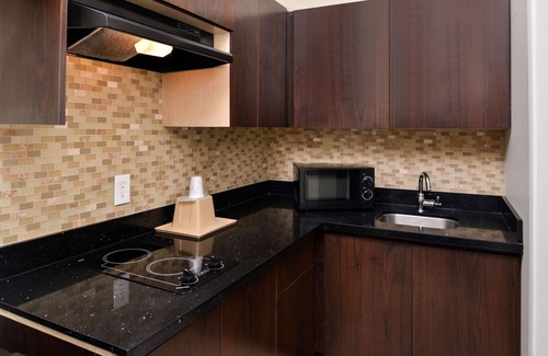 Spring Hotel | Your Relaxing Getaway Awaits! 4 Comfortable Units, w/Kitchen, Free Parking